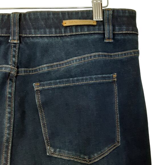 Soft Surroundings The Ultimate Denim Relaxed Straight Pull On Jeans Womens MP - Picture 4 of 11